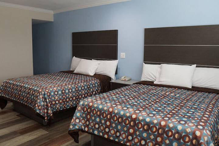 Room 28 of 35