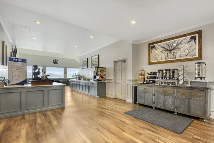 Best Western Pier Point Inn