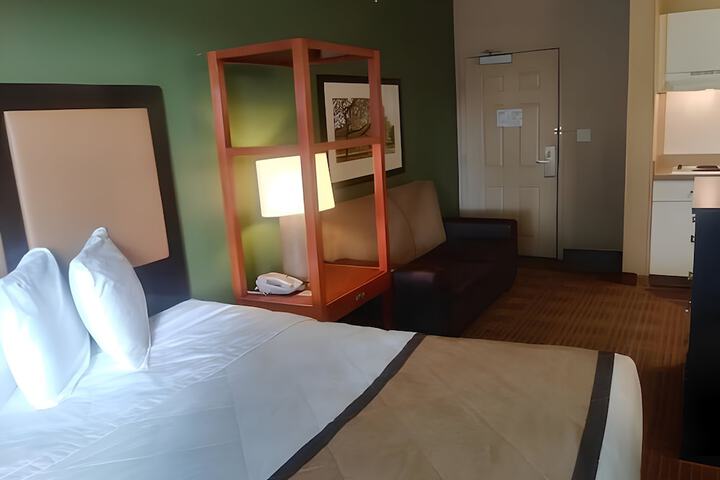 Room 20 of 23