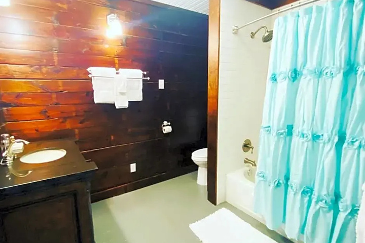 Dabbs Hotel