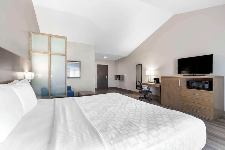 Room 19 of 36