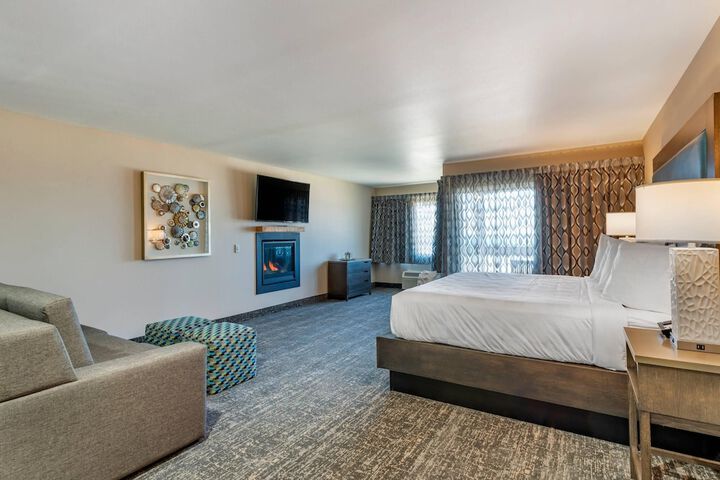Lincoln Sands Oceanfront Resort an Ascend Collection Hotel