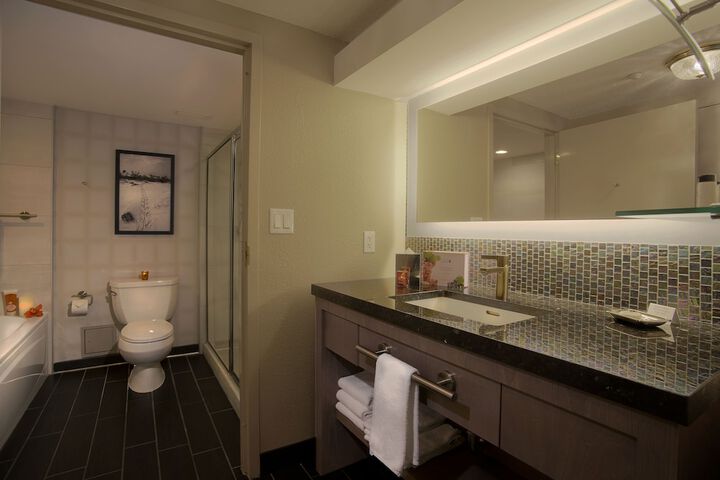 Room 15 of 42