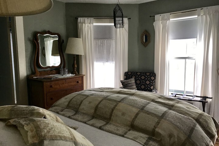 Room 42 of 62