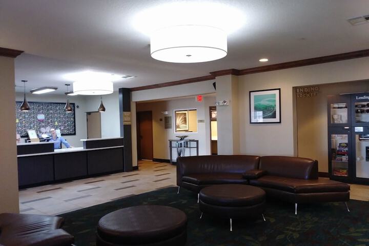 Hotel 6 of 56