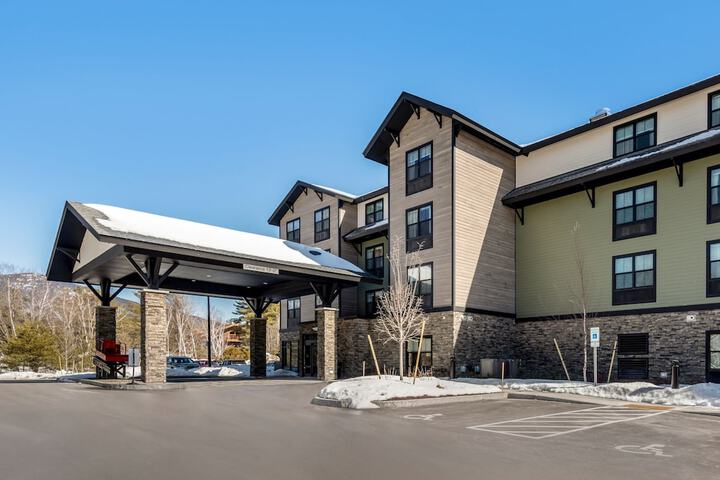 Hotel 6 of 71