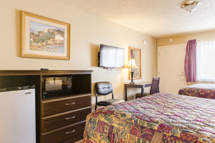 Room 32 of 52