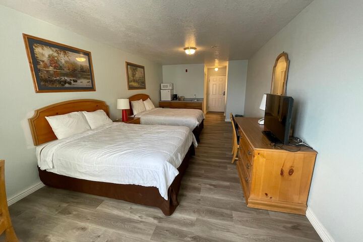 Room 32 of 41