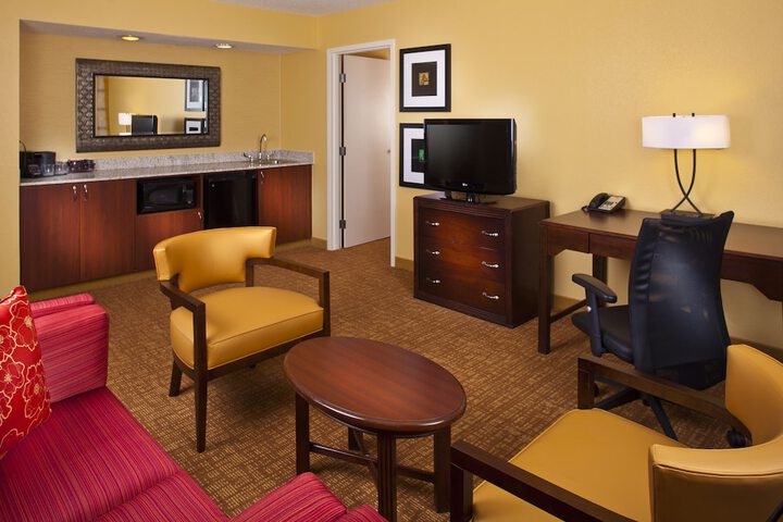 Room 11 of 23