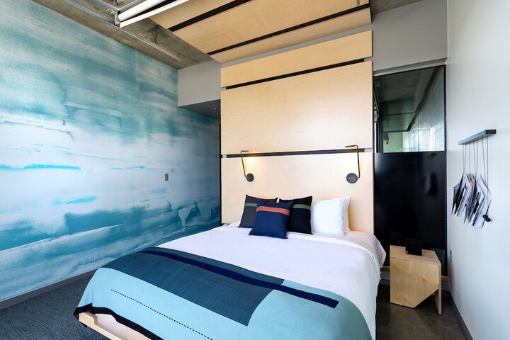 Room 36 of 72