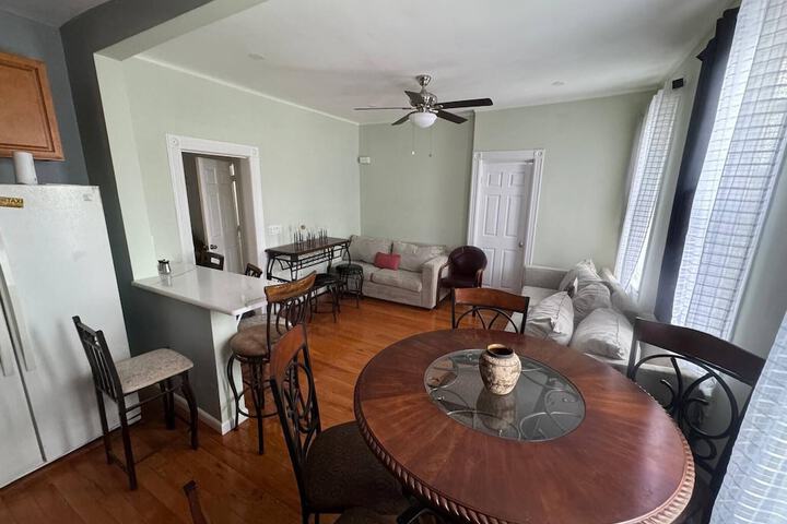 Huge 3 Bedrooms Apt 15 Minutes to NY City