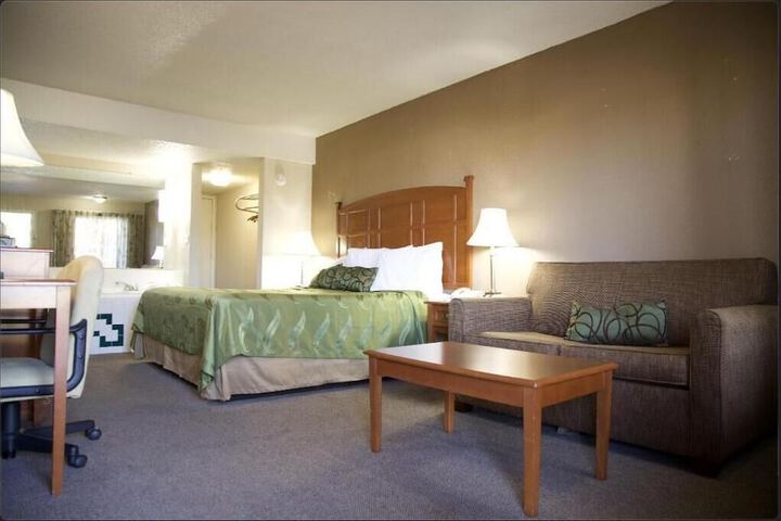 Room 33 of 34