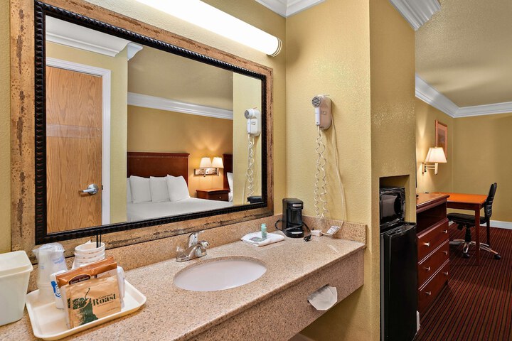 Room 20 of 30