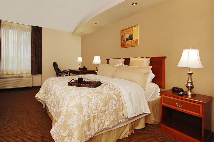Room 13 of 24