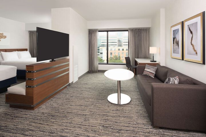Hilton Fairfax