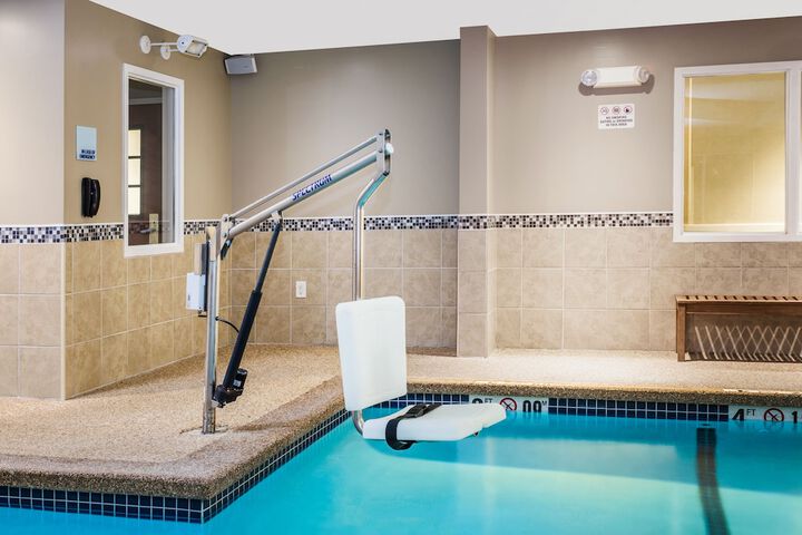 Pool 20 of 76