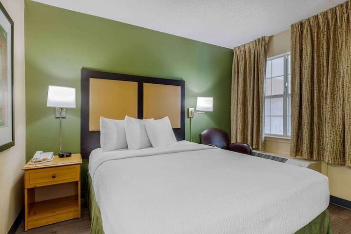 Room 14 of 38
