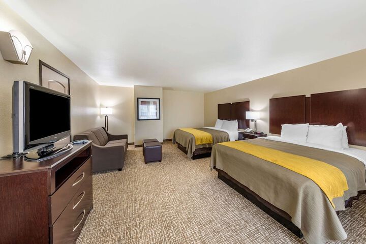 Room 12 of 38