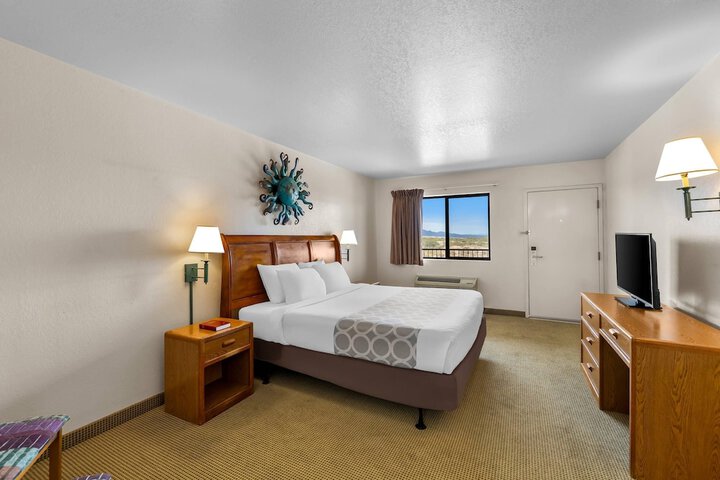 Rodeway Inn Copper Stay Benson AZ I-10 Exit 304