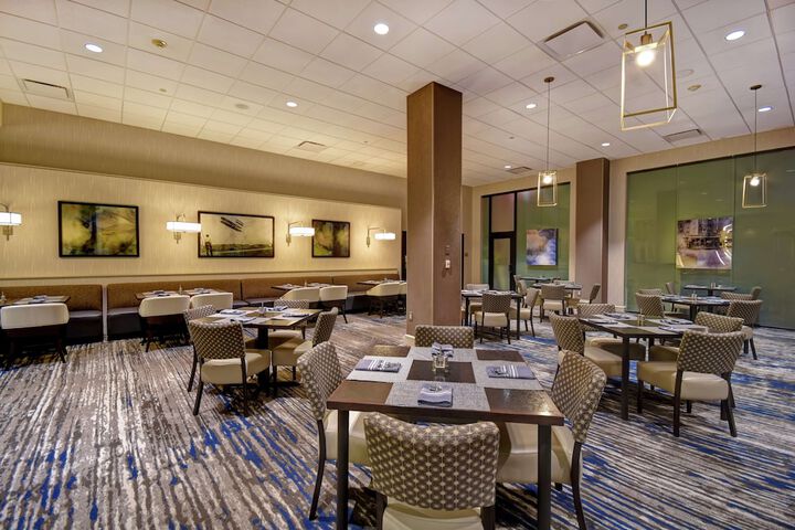 Embassy Suites by Hilton Montgomery Hotel & Conference Ctr