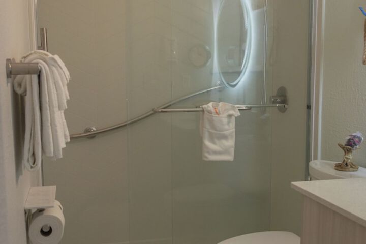 Ocean Sands Beach Boutique Inn - Stay at the Beach