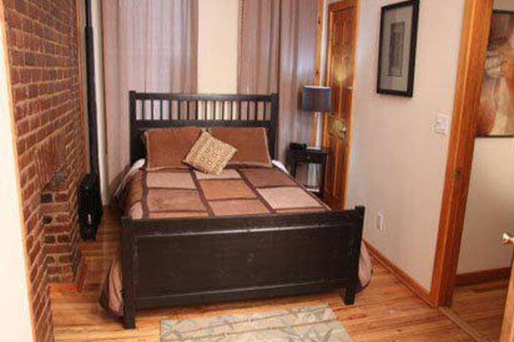 UPPER YORKVILLE SUITES