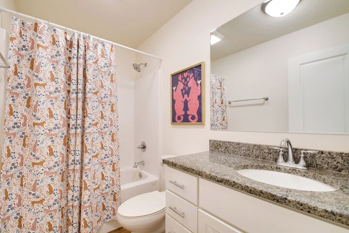 2 Mi to TBK Bank Sports Complex: Townhome w / Patio