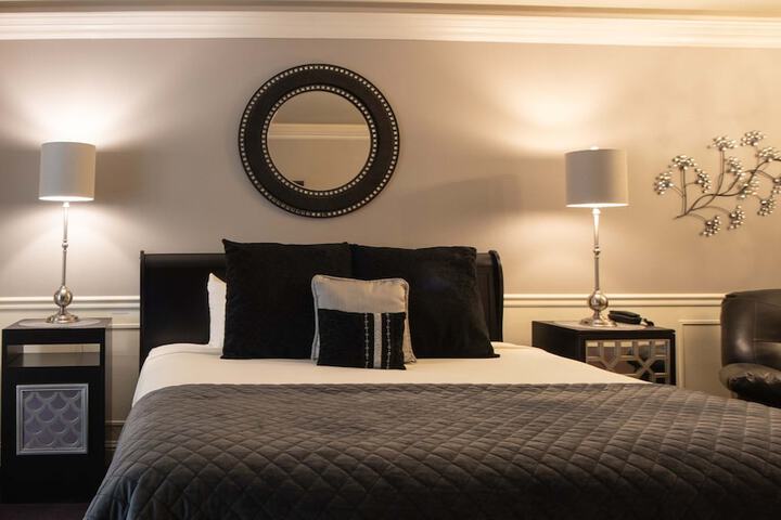 Anniversary Inn - Boise