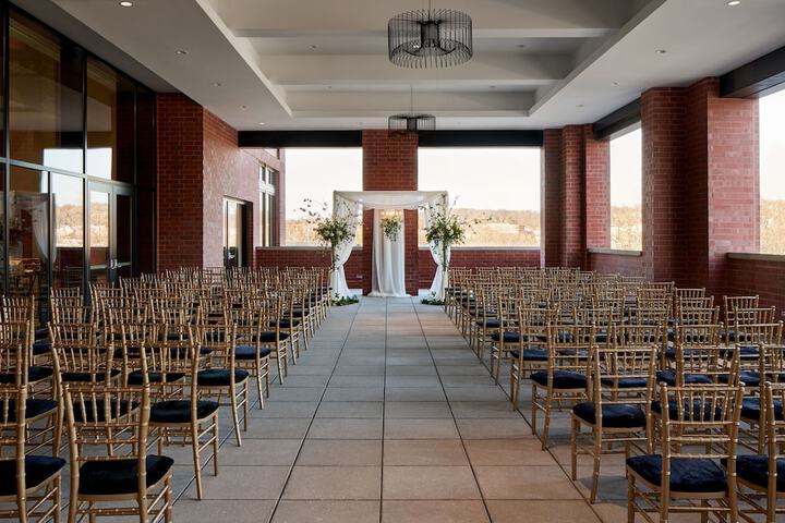 Ballroom/Hall 81 of 85