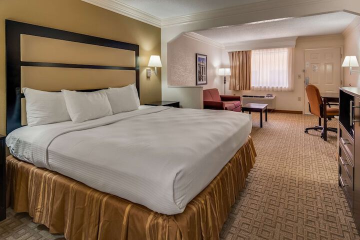 Room 15 of 22