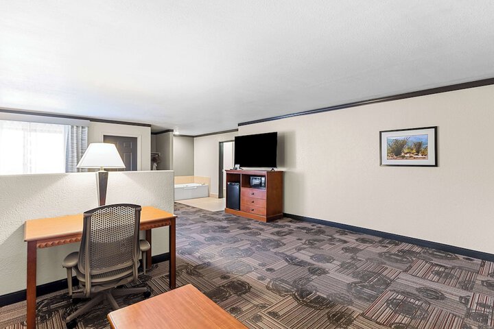 Room 17 of 29