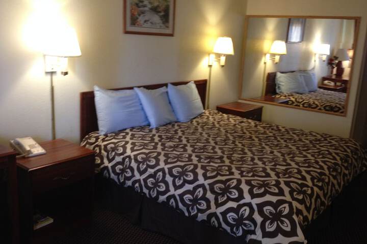 Room 14 of 20