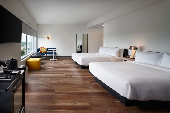 Room 15 of 43