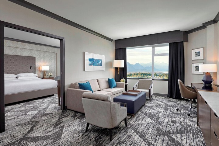Room 45 of 77