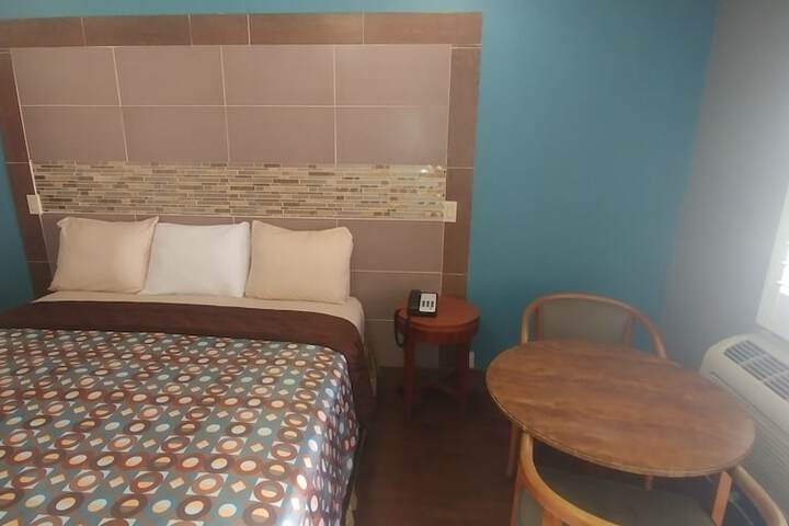 Room 31 of 54