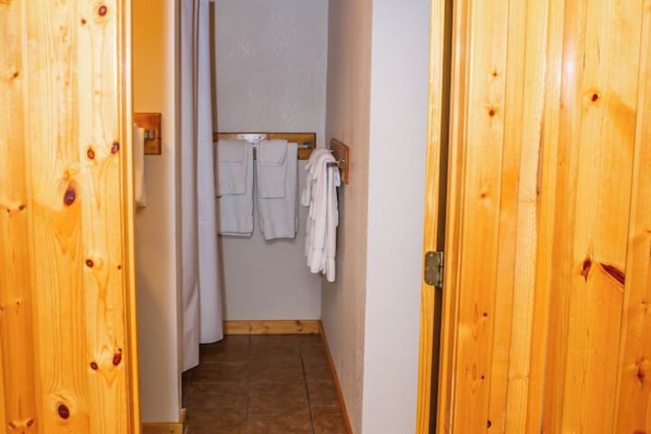 Montauk Lodge