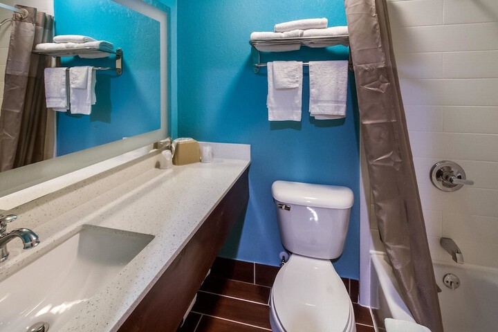 Motel 6 Rossford OH
