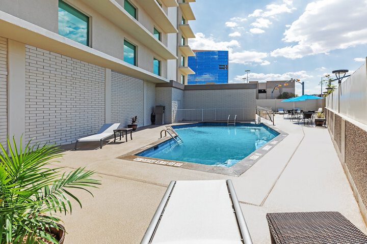 Pool 8 of 41