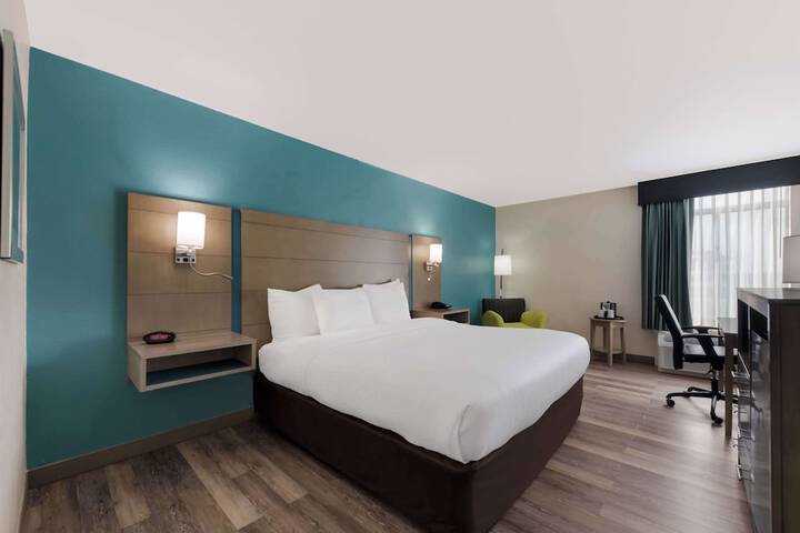 Room 12 of 26