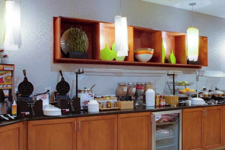 Breakfast/Coffee Service 28 of 30