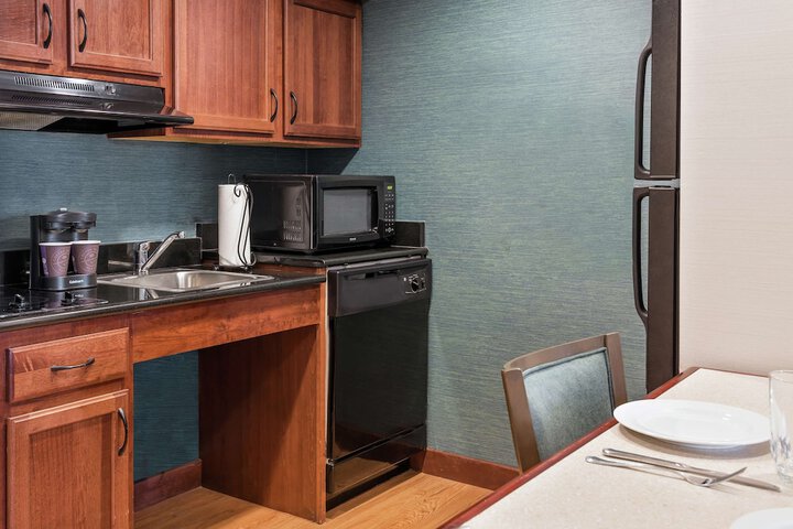 Homewood Suites by Hilton Cleveland-Beachwood