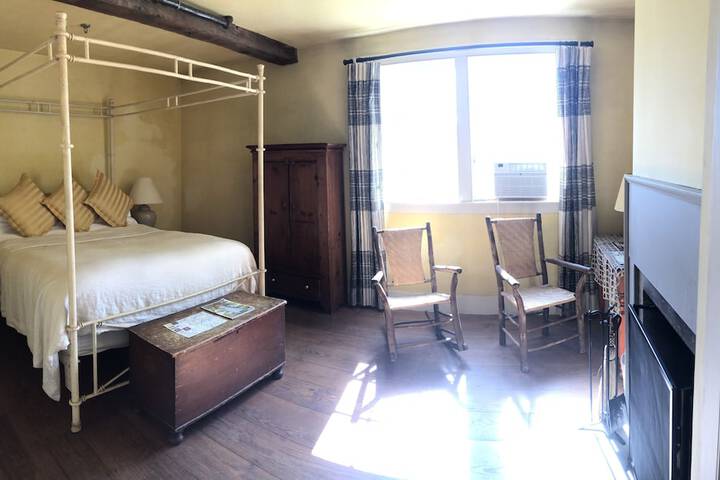 Room 36 of 45