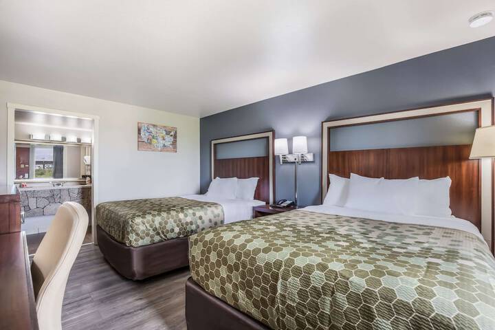 Room 16 of 36