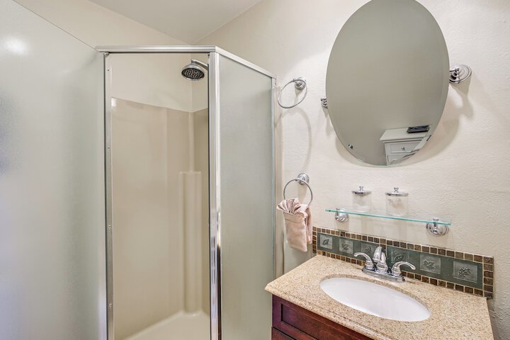 Ski-in / out Granby Ranch Condo w/ Balcony!
