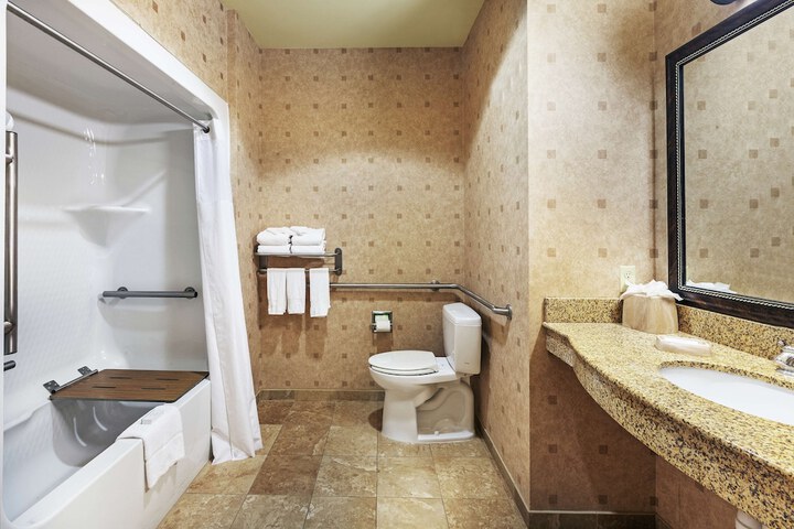 Hampton Inn & Suites Tulsa North / Owasso