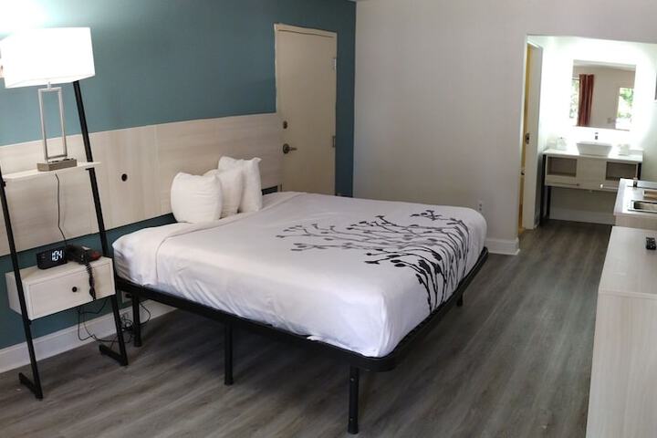 Room 31 of 33