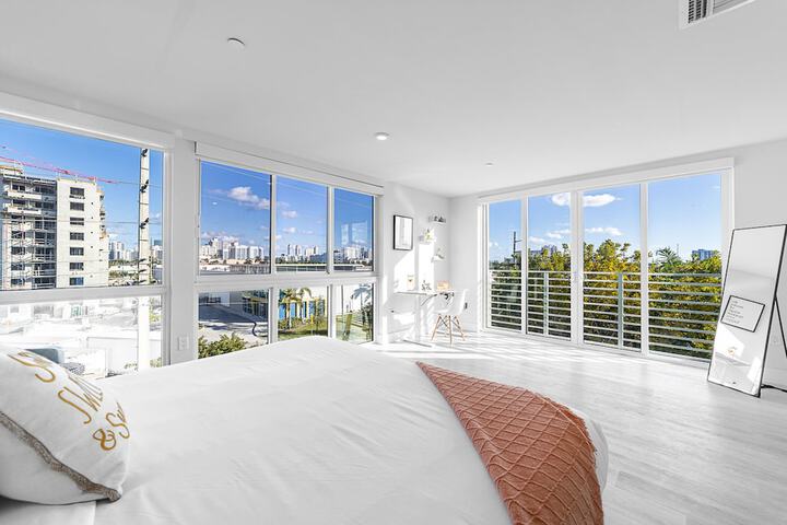 Lofts of Aventura