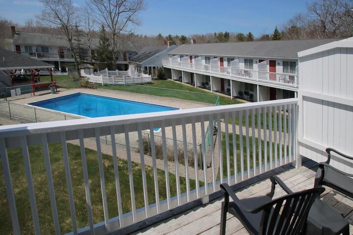 The Rhumb Line Resort