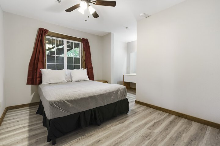 Room 27 of 31