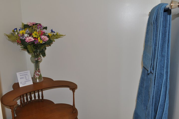 Room 73 of 118